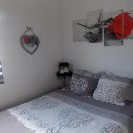 Charming Duplex With Balcony Overlooking The Port Agde